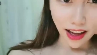 赛琳娜的黄金完整翻译版中文-直播 火辣身材的娜扎【沙滩上的贝壳酱】!