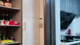 拖鞋家居日韩AV-白皙皮肤呆萌小姐姐！情趣耳朵抓屌吸吮！头套男怼着骚穴猛操，骑乘姿势打桩机，无套内射。