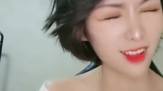 下一篇中文字幕人妻-快餐豪哥1500约炮粉逼艺校兼职妹逼太紧几分钟就把哥搞射了的!